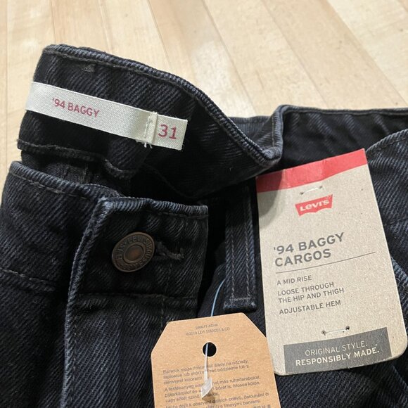 Levi's Womens '94 Baggy Cargo Pants Straight Leg Jeans Size 31x32 Black AN NWT - Picture 4 of 12